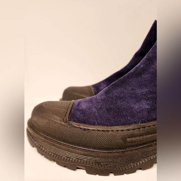 LIFE Women's Italian Blue & Black Suede Platform ChelseaBoots Size 6.5 /37 - Picture 7 of 14